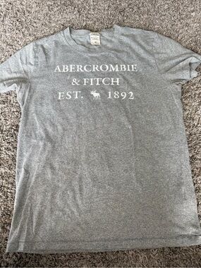 Abercrombie & Fitch Heather Gray Logo Short Sleeve Tee